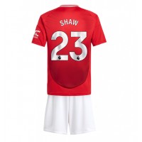 Fotbalové Dres Manchester United Luke Shaw #23 Dětské Domácí 2024-25 Krátký Rukáv (+ trenýrky)